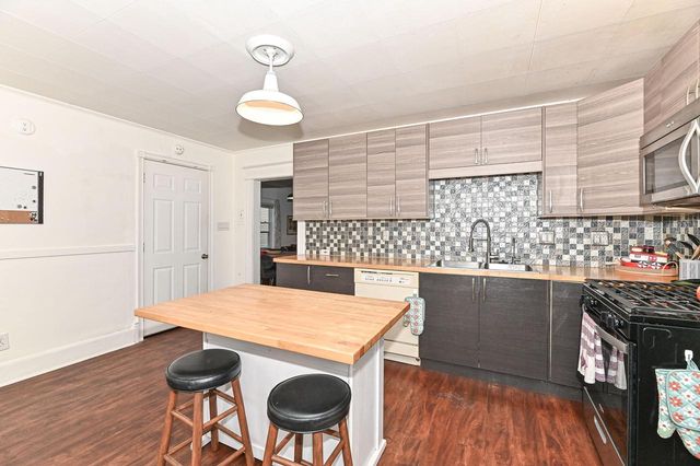 2611 E Oklahoma AVENUE, Milwaukee, WI 53207