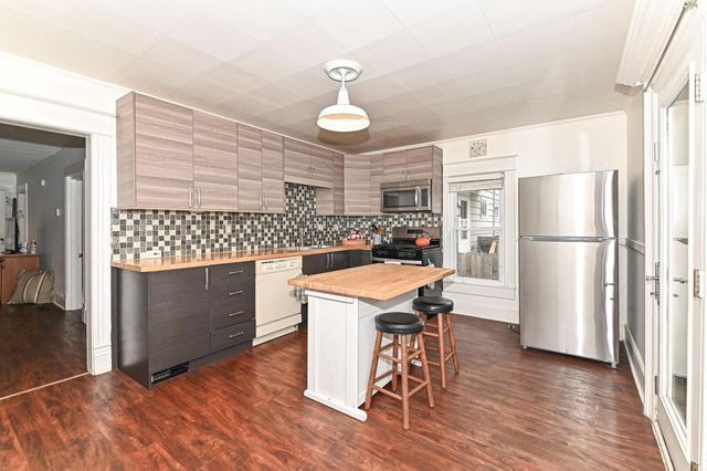 2611 E Oklahoma AVENUE, Milwaukee, WI 53207