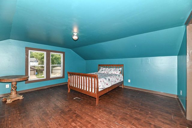 2611 E Oklahoma AVENUE, Milwaukee, WI 53207