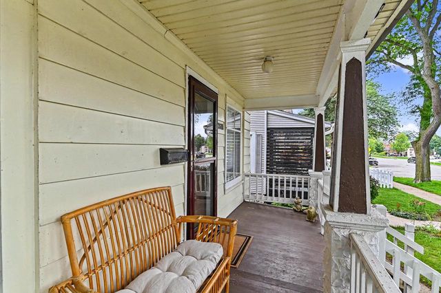 2611 E Oklahoma AVENUE, Milwaukee, WI 53207