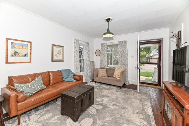 2611 E Oklahoma AVENUE, Milwaukee, WI 53207