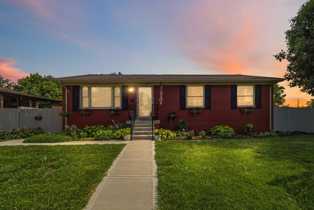 208 Westmoreland Court, Georgetown, KY 40324