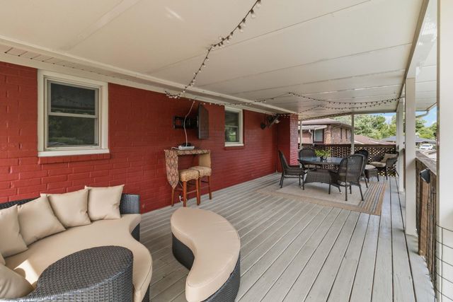 208 Westmoreland Court, Georgetown, KY 40324