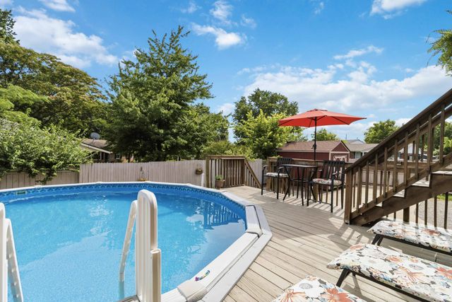 208 Westmoreland Court, Georgetown, KY 40324