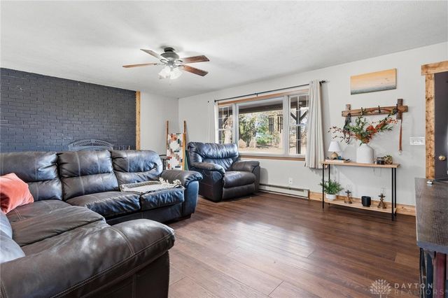 6037 Oregonia Road, Oregonia, OH 45054