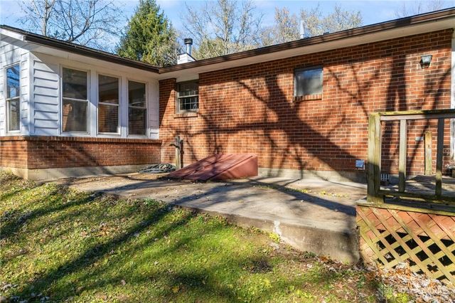 6037 Oregonia Road, Oregonia, OH 45054