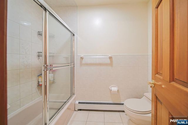 19 Dave Espie Way, Wayne, NJ 07470