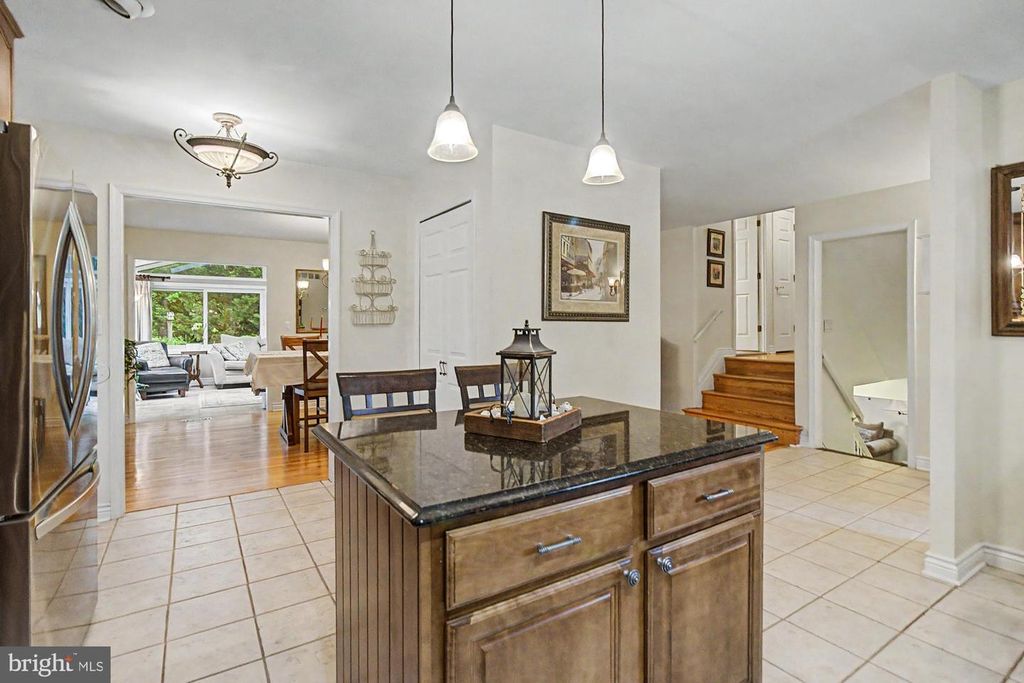 Image 17 of property listing at 4709 BALLYGAR RD, Baltimore, MD 21236
