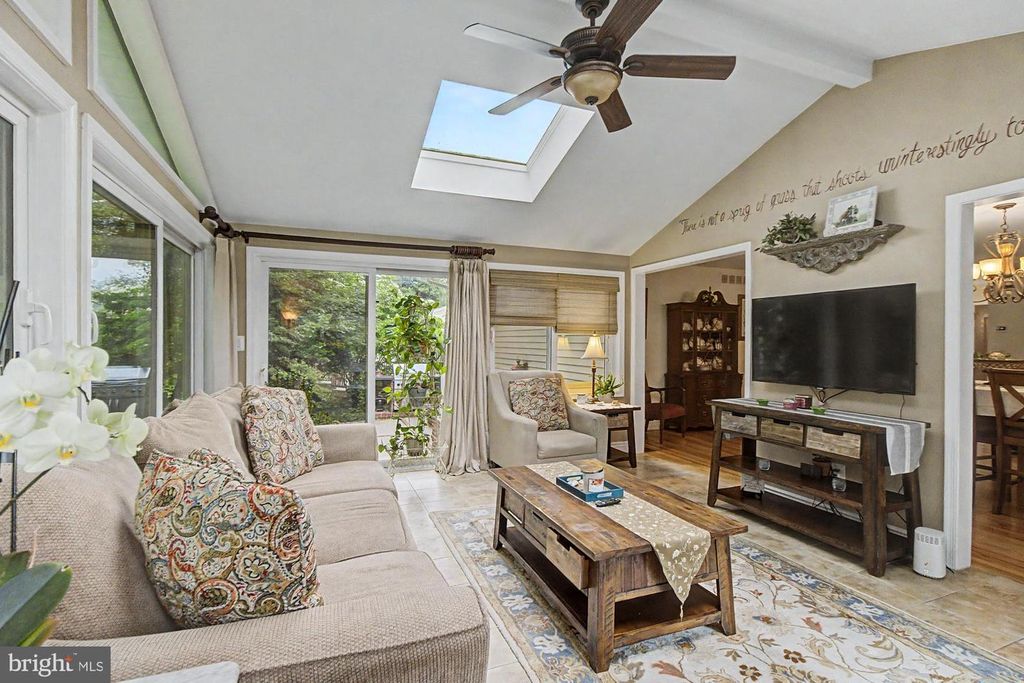 Image 19 of property listing at 4709 BALLYGAR RD, Baltimore, MD 21236