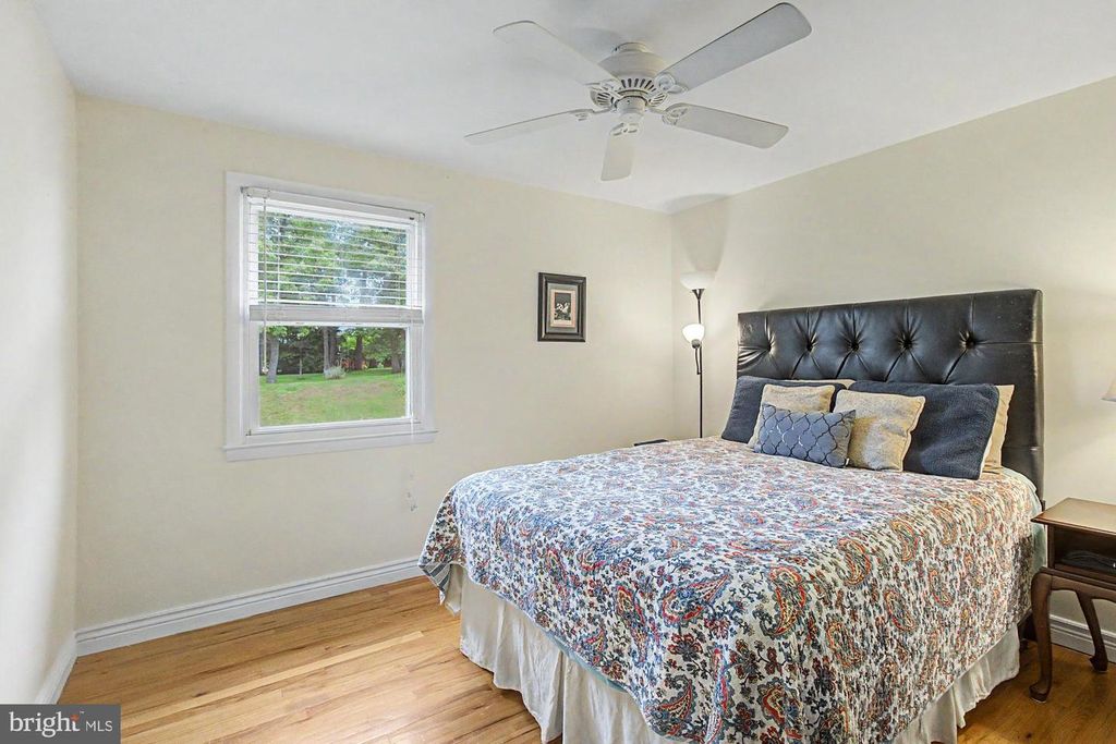 Image 23 of property listing at 4709 BALLYGAR RD, Baltimore, MD 21236