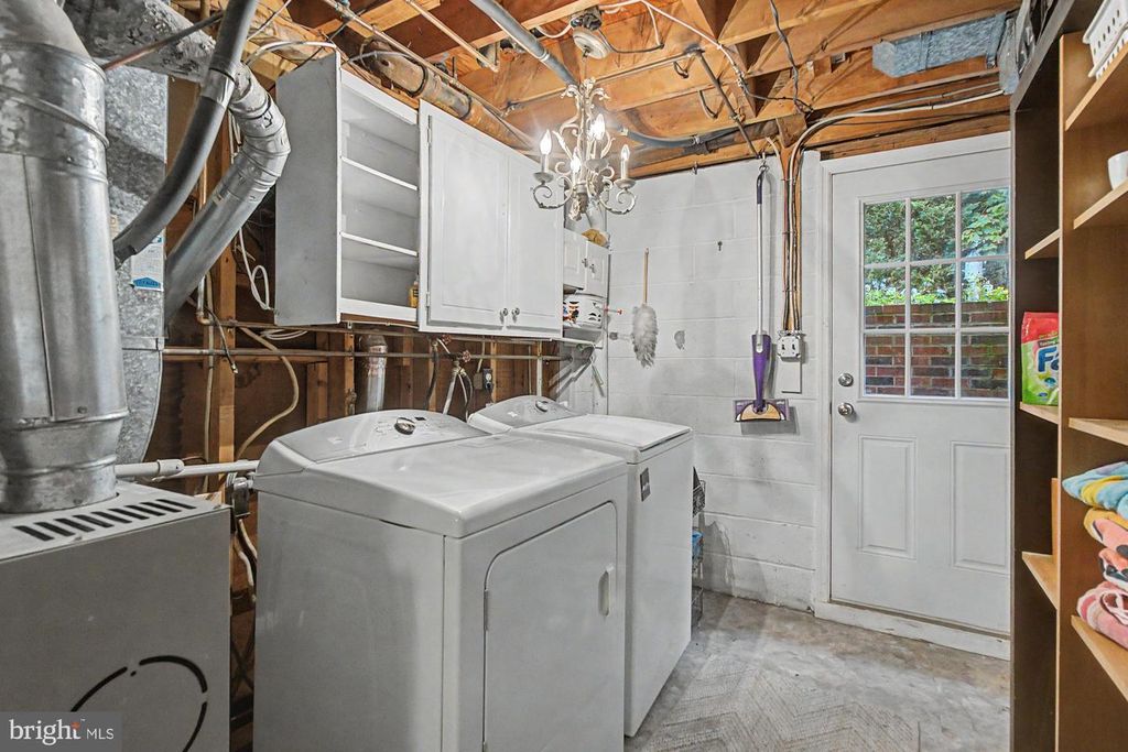 Image 32 of property listing at 4709 BALLYGAR RD, Baltimore, MD 21236