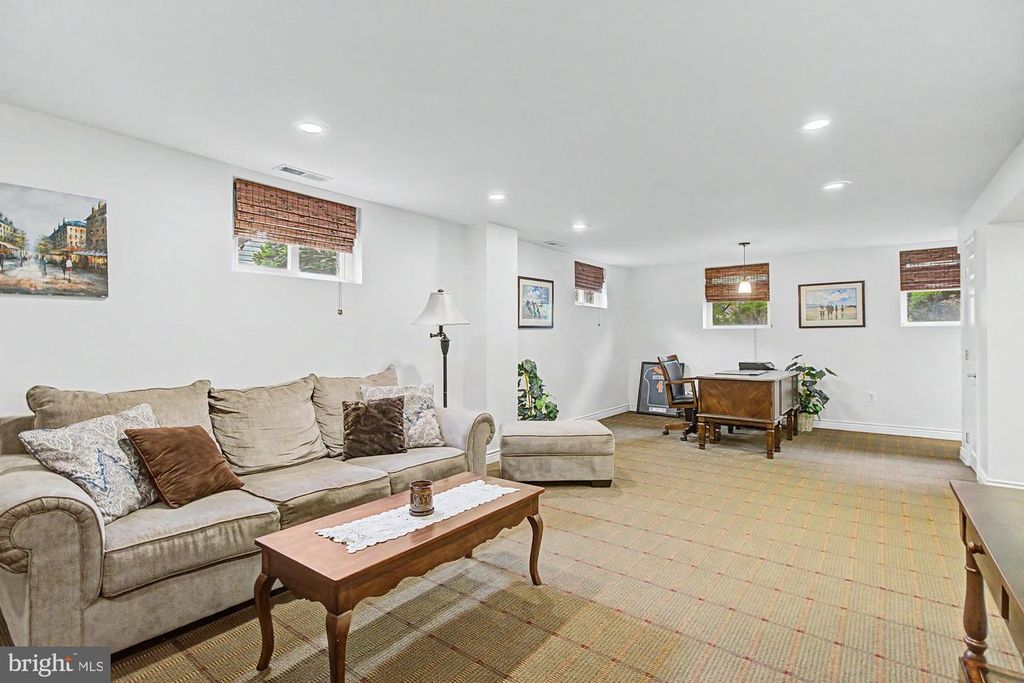 Image 37 of property listing at 4709 BALLYGAR RD, Baltimore, MD 21236