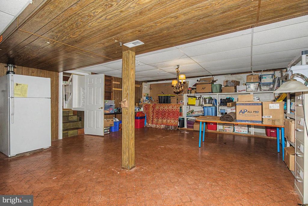 Image 42 of property listing at 4709 BALLYGAR RD, Baltimore, MD 21236