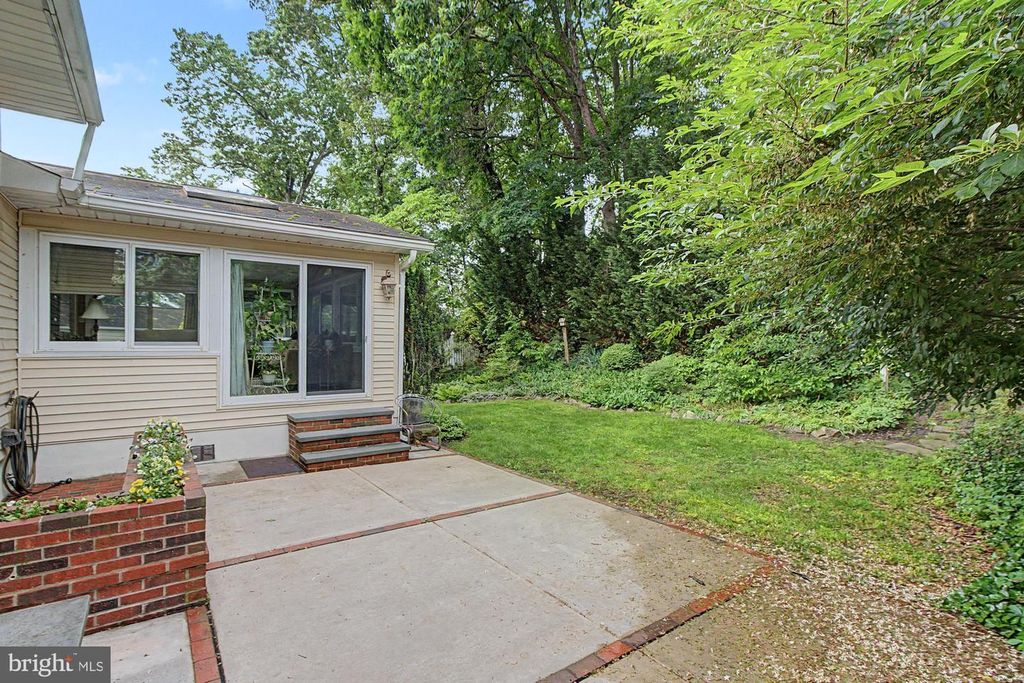 Image 47 of property listing at 4709 BALLYGAR RD, Baltimore, MD 21236