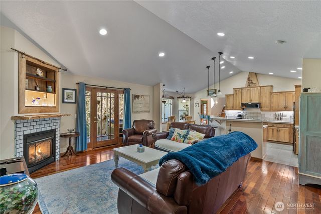 142 River Heights, Centralia, WA 98531