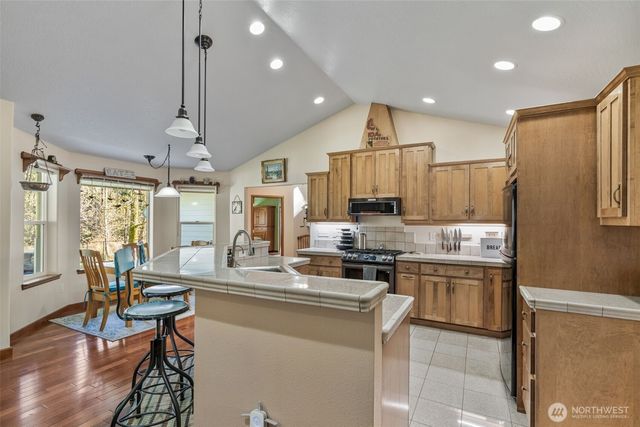 142 River Heights, Centralia, WA 98531