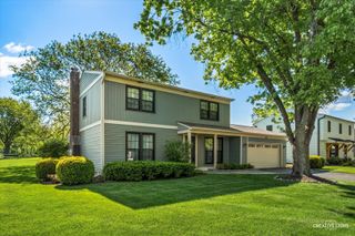 1651 Casa Solana Drive, Wheaton, IL 60189