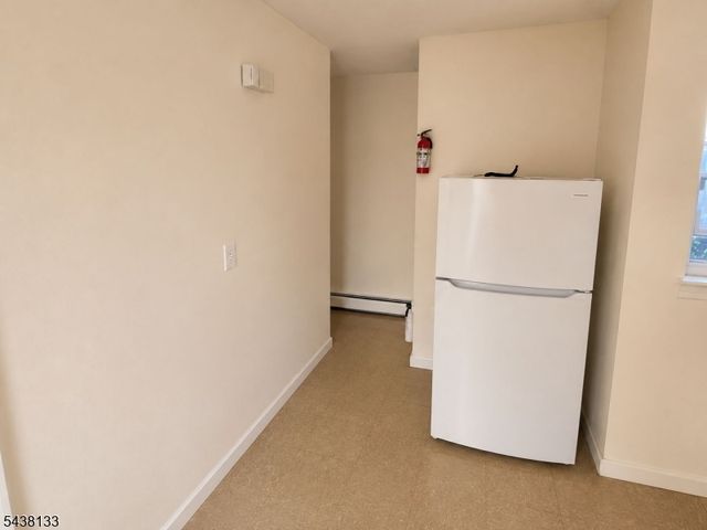 697 N 5Th St, Newark City, NJ 07107