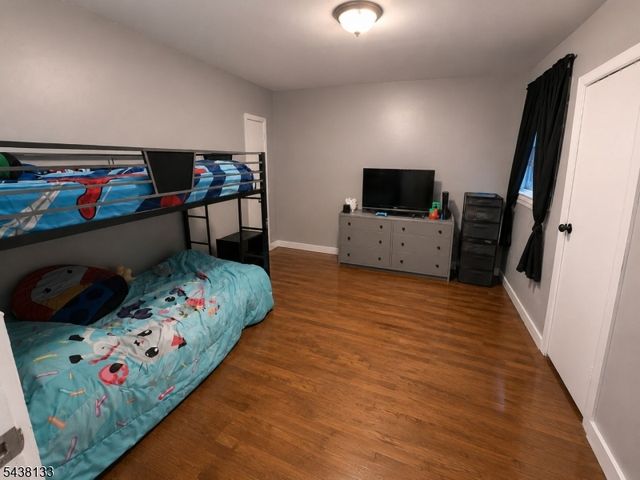 697 N 5Th St, Newark City, NJ 07107