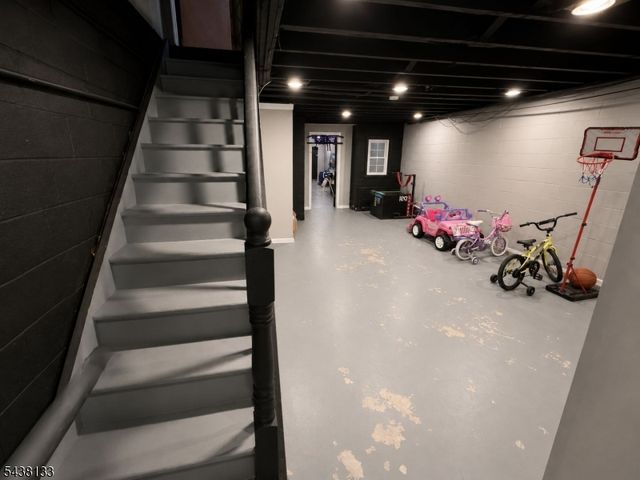 697 N 5Th St, Newark City, NJ 07107