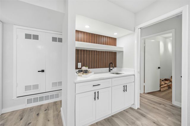1013 Tanglewood Lane, Arlington, TX 76012