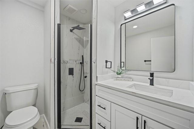 1013 Tanglewood Lane, Arlington, TX 76012