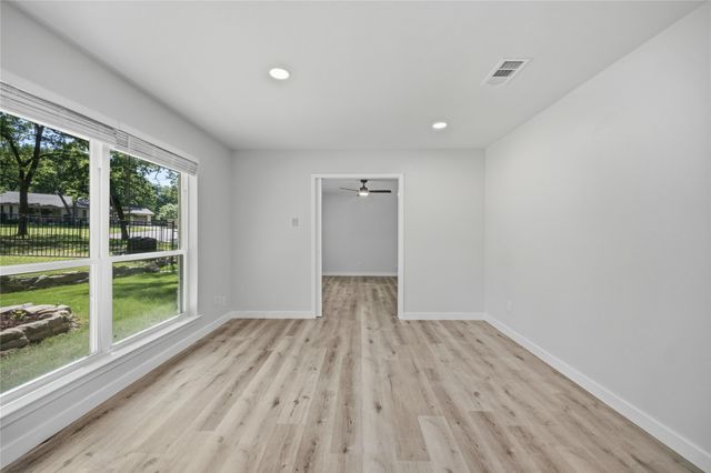 1013 Tanglewood Lane, Arlington, TX 76012