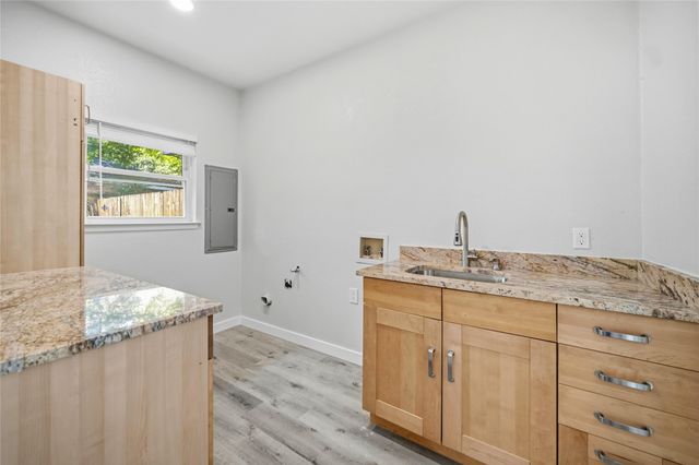 1013 Tanglewood Lane, Arlington, TX 76012