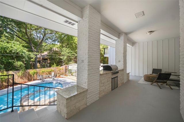 1013 Tanglewood Lane, Arlington, TX 76012