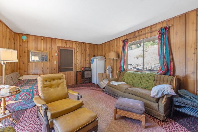 48675 Todd Eymann Road, Miramonte, CA 93641