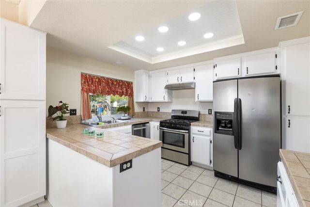 21141 Nandina, Apple Valley, CA 92308