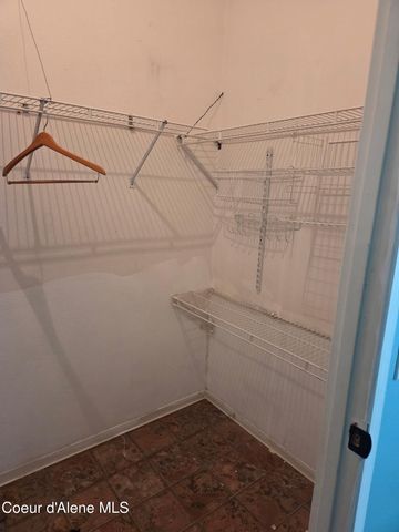 6647 Alderson Lane, Bonners Ferry, ID 83805