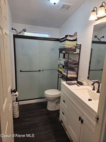 6647 Alderson Lane, Bonners Ferry, ID 83805