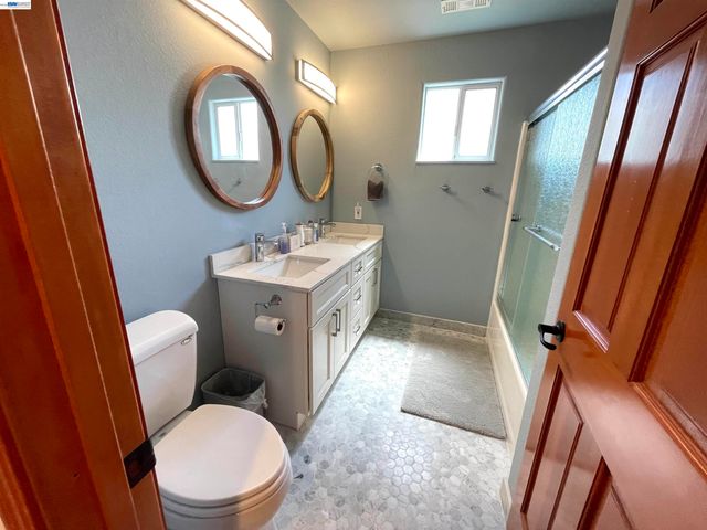 668 Keys Blvd., Clearlake Oaks, CA 95423