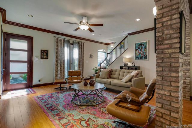 1202 S Flores St Apt 104, San Antonio, TX 78204