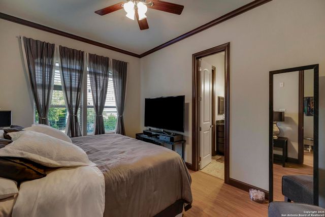 1202 S Flores St Apt 104, San Antonio, TX 78204