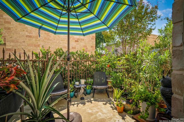 1202 S Flores St Apt 104, San Antonio, TX 78204