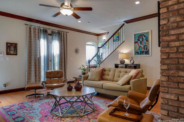 1202 S Flores St Apt 104, San Antonio, TX 78204