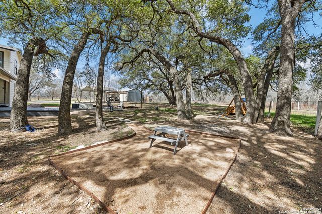 1134 Eagle Creek, Floresville, TX 78114