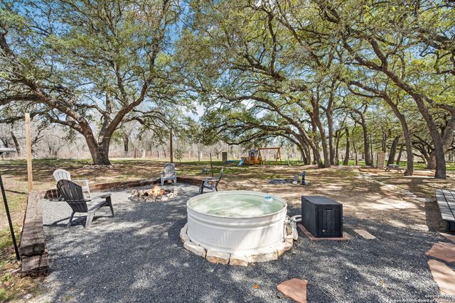 1134 Eagle Creek, Floresville, TX 78114