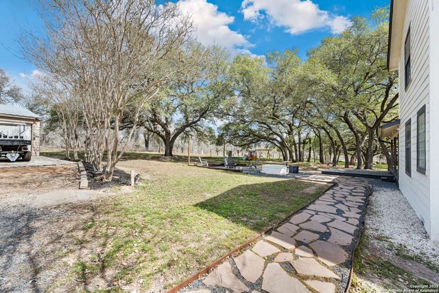 1134 Eagle Creek, Floresville, TX 78114