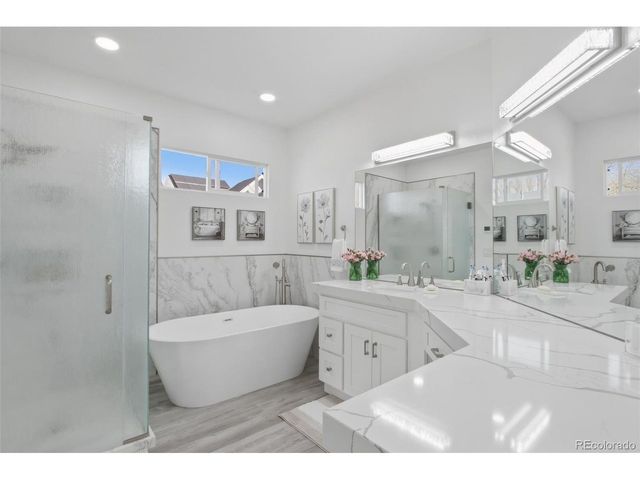 2217 S Kenton Way, Aurora, CO 80014