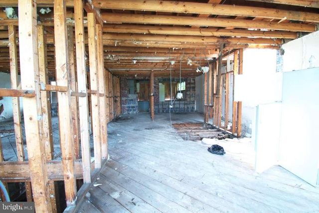 1219 SIMMS PL NE, Washington, DC 20002