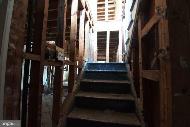 1219 SIMMS PL NE, Washington, DC 20002