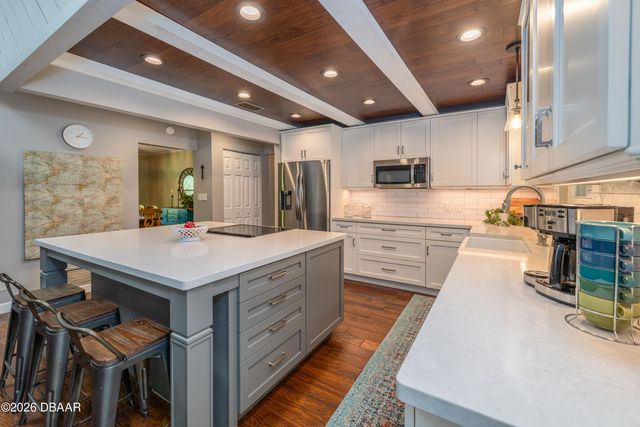 379 Oakridge Road, Ormond Beach, FL 32174