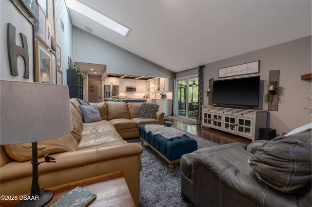 379 Oakridge Road, Ormond Beach, FL 32174