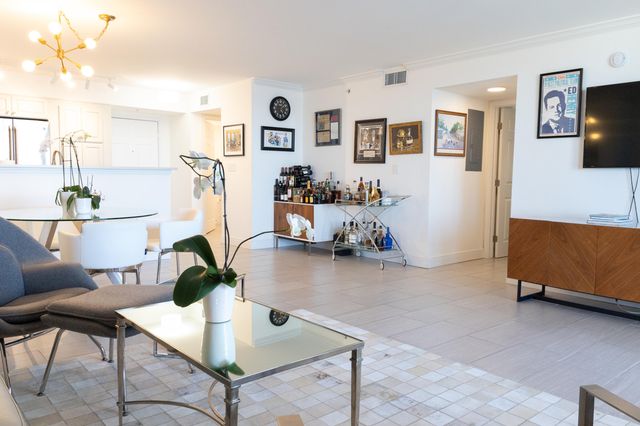 1801 N Flagler Drive 201, West Palm Beach, FL 33407