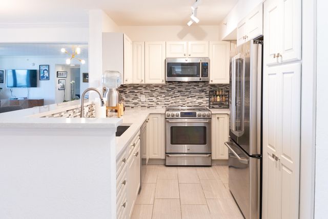 1801 N Flagler Drive 201, West Palm Beach, FL 33407