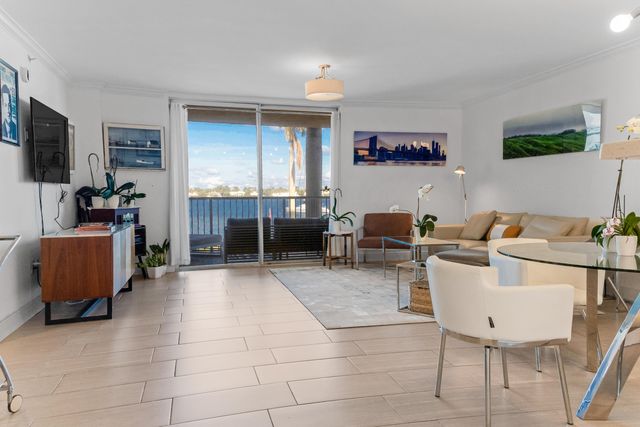 1801 N Flagler Drive 201, West Palm Beach, FL 33407