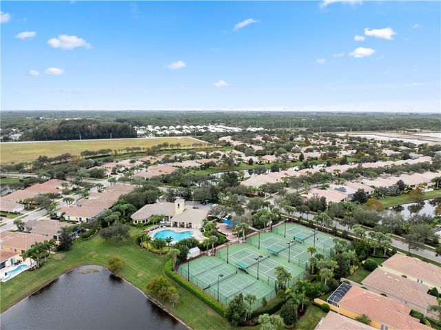 5422 Barbados Square, Vero Beach, FL 32967